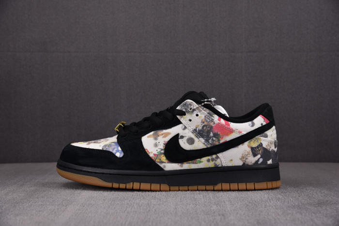 Svp*me x Nike SB Dunk Low Rammellzee FD8778-001