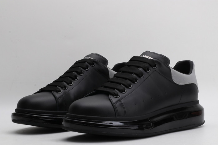 A1exa*der Mcqv*en OVERSIZED