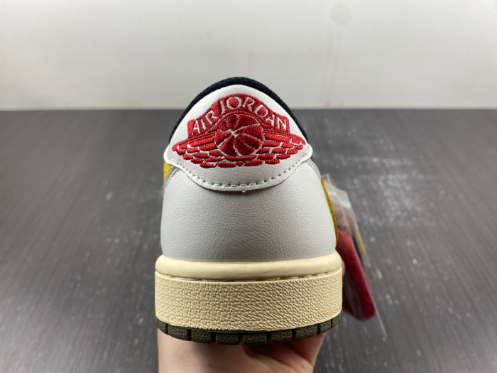 Travis Scott x Air Jordan 1 Low