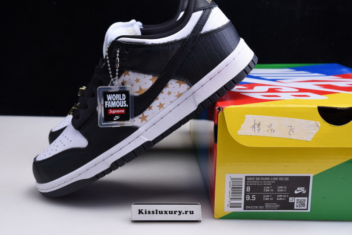 NIKE SB DUNK LOW "BLACK STARS" DH3228-102