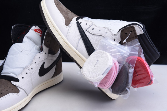 AIR JORDAN 1 RETRO HIGH TRAVIS SCOTT