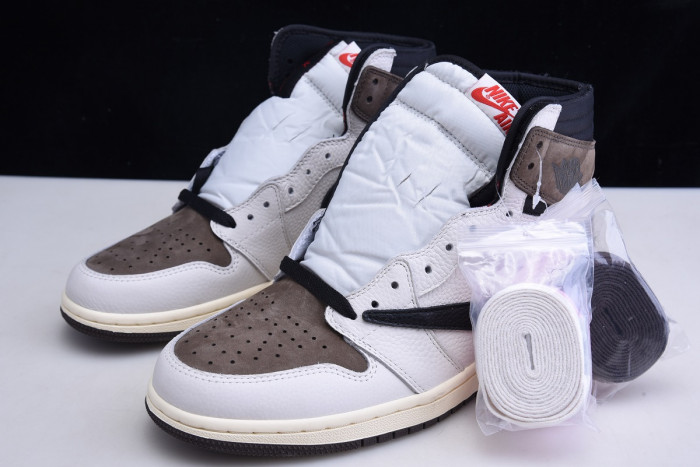 AIR JORDAN 1 RETRO HIGH TRAVIS SCOTT