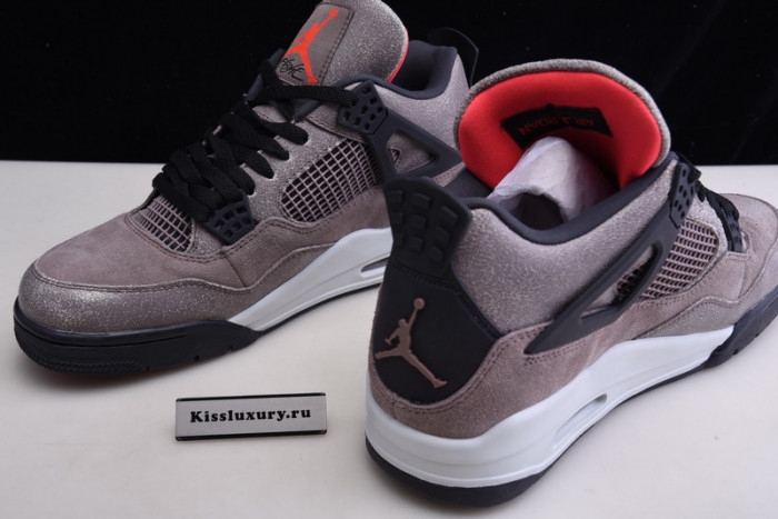 AIR JORDAN 4 "TAUPE HAZE" DB0732-200