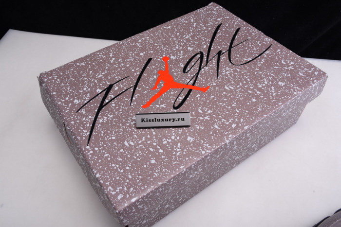 AIR JORDAN 4 "TAUPE HAZE" DB0732-200