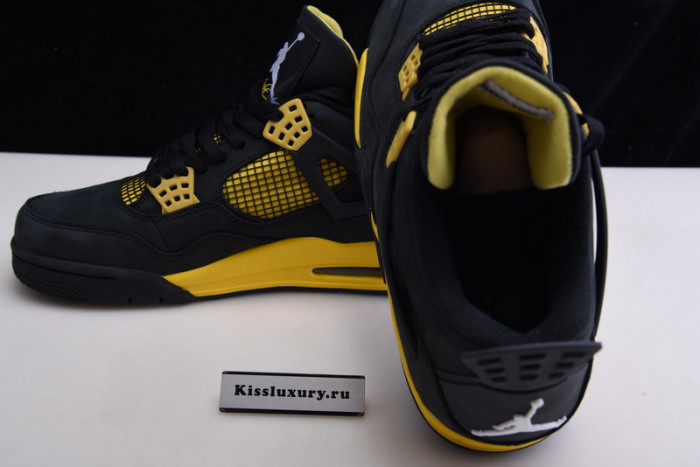 AIR JORDAN 4 RETRO 