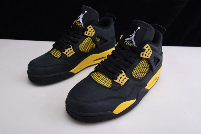 AIR JORDAN 4 RETRO 