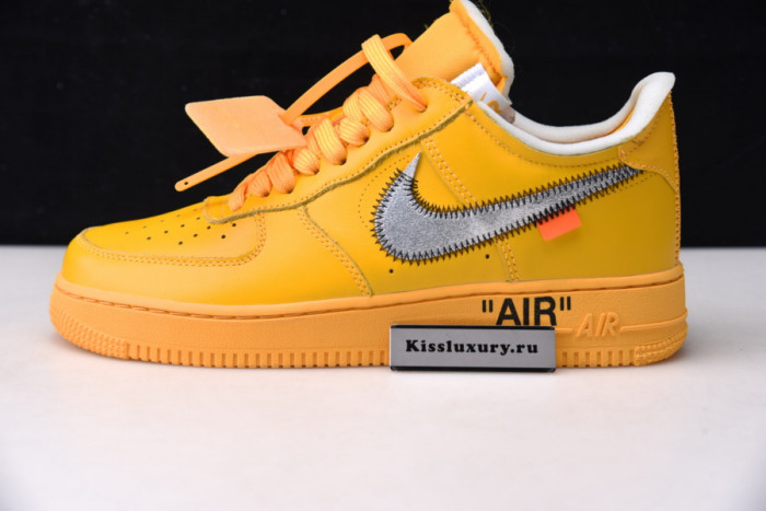 NIKE AIR FORCE 1 UNIVERSITY GOLD DD1876-100