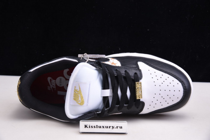 NIKE SB DUNK LOW "BLACK STARS" DH3228-102