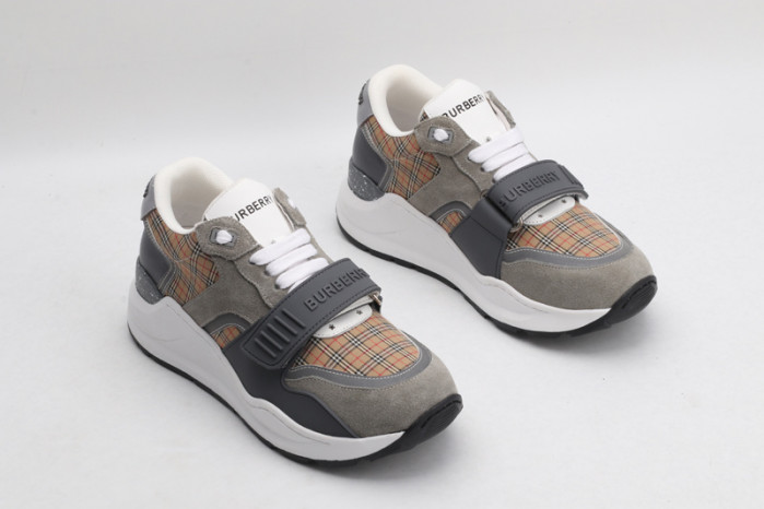 BUBERRY SNEAKER