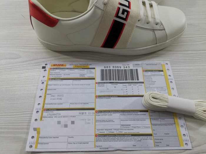 Gvc*1 Platform Sneaker