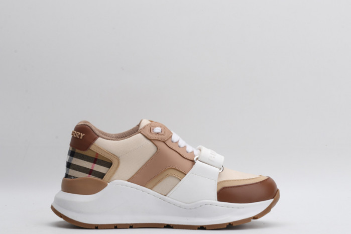 BUBERRY SNEAKER