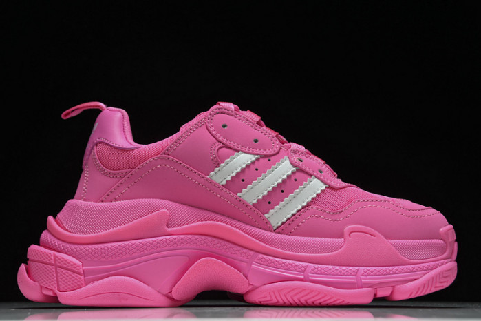 BLCG SNEAKER TRIPLE.S.