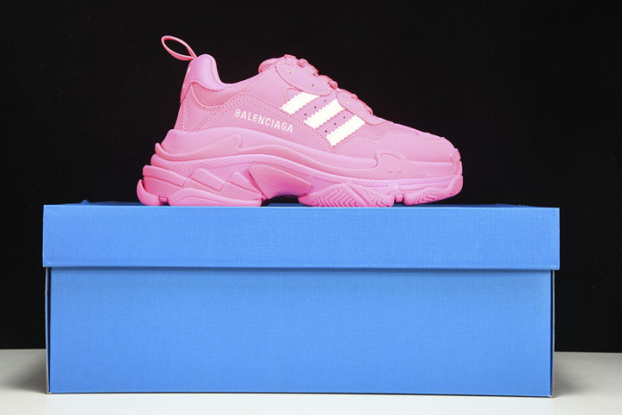 BLCG SNEAKER TRIPLE.S.