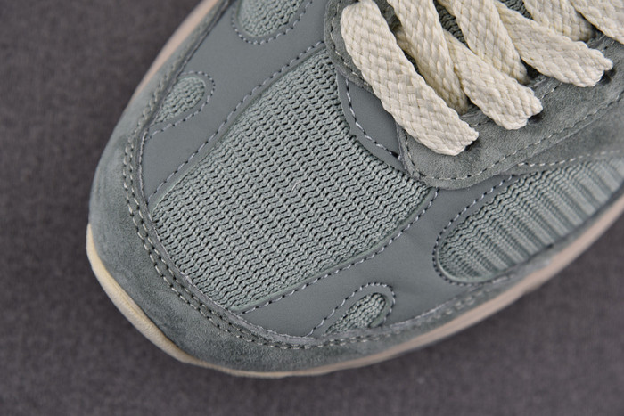 New Balance MR993KH1