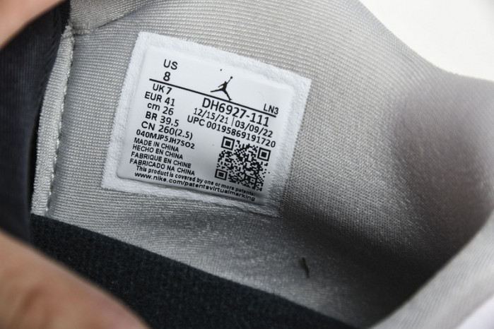 Air Jordan 4 "Military Black" DH6927-111