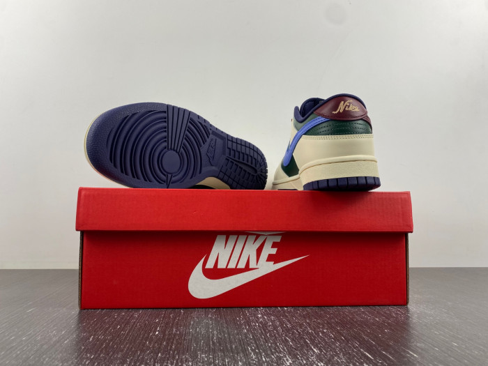 Nike Dunk Low Gorge Green Coconut Milk FV8106-361