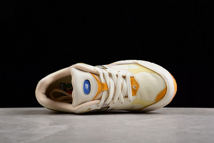 New Balance M2002RJ1