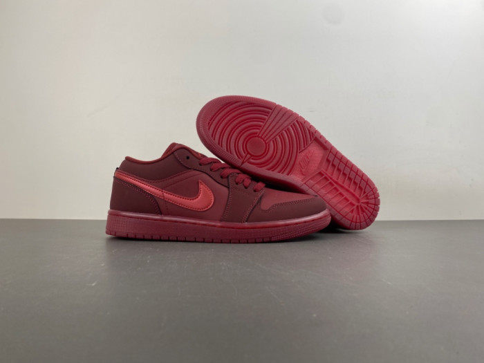 Air Jordan 1 Low SE Valentine