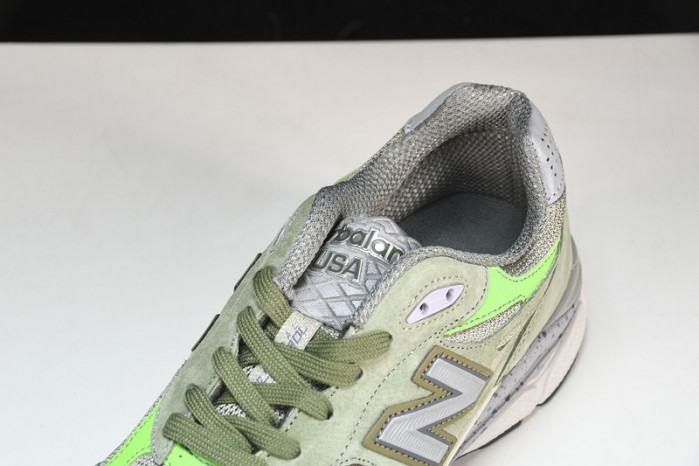 New Balance M990PP3