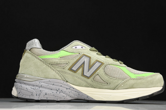 New Balance M990PP3