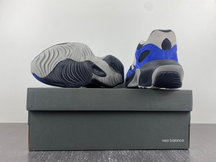 New Balance  SNEAKER