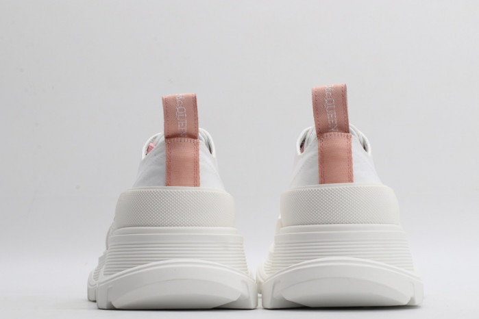 A1exa*der Mcqv*en Tread