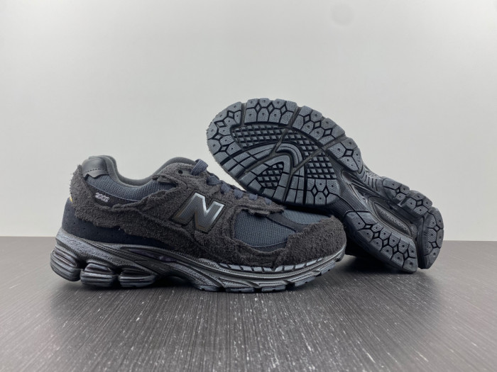 New Balance 2002R M2002RDB