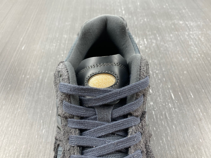 New Balance 2002R M2002RDB