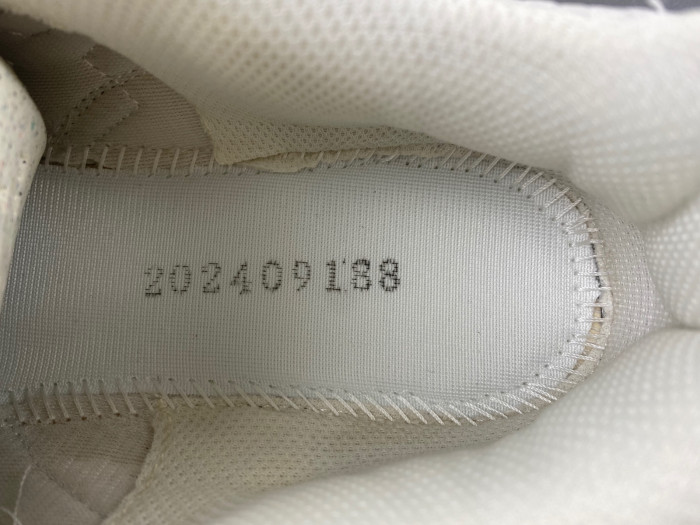 As1cs Gel-Kayano 12.1 x Ronnie Fieg "Cream" | 1203A555-100