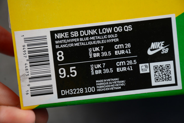 NIKE SB DUNK LOW "BLUE STARS" DH3228-100