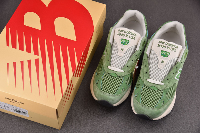 NEW BALANCE 993 "CHIVE" U993GW