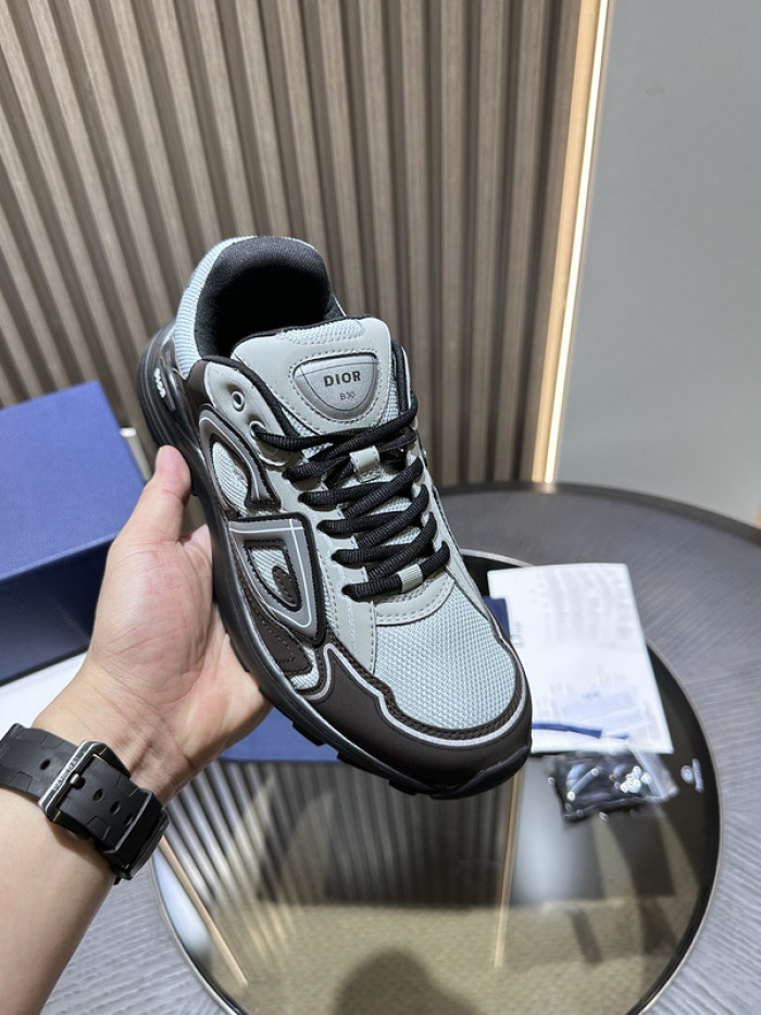 DIO B30 LowTop Sneaker