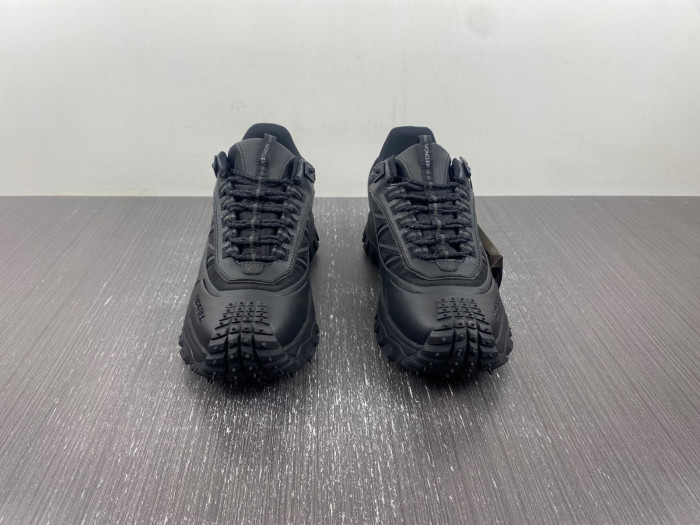 MONCLER TRAILGRIP GORE-TEX