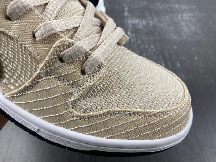 Albino & Preto x Nike SB Dunk Low FD2627-200