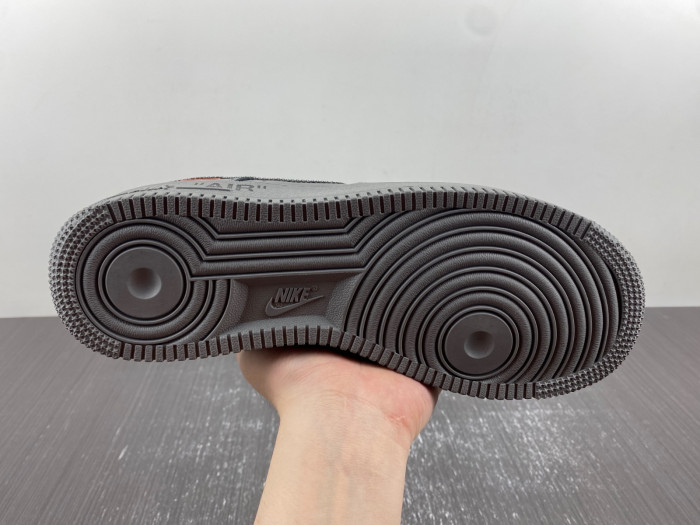 Off-White™ x Nike Air Force 1 DX1419-500