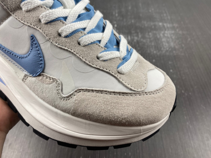 Sacai x VaporWaffle DD1875-112