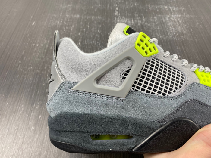 Air Jordan 4 Retro SE 