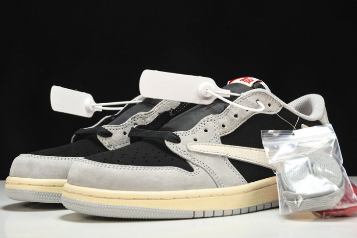 Travis Scott x Air Jordan 1 Low OG DM7866-010