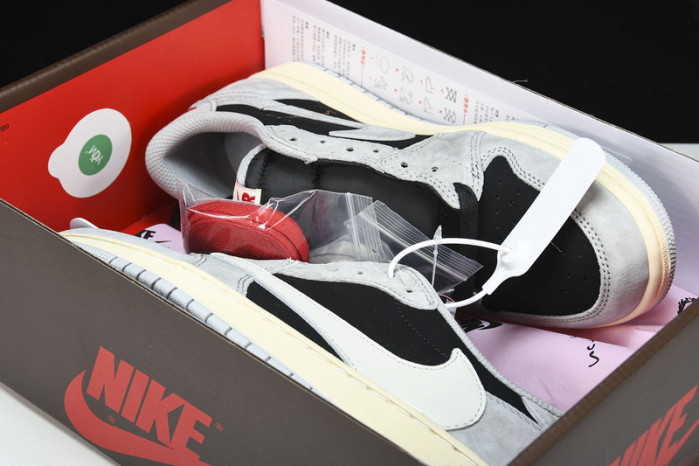 Travis Scott x Air Jordan 1 Low OG DM7866-010