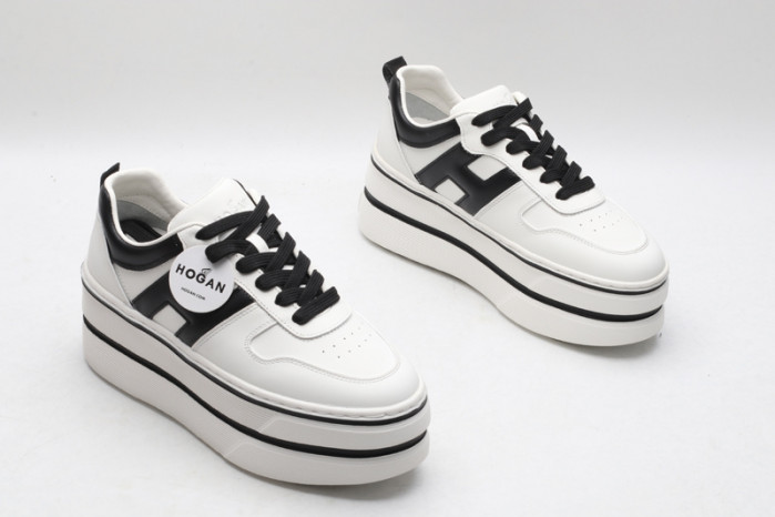 HOGAN SNEAKERS