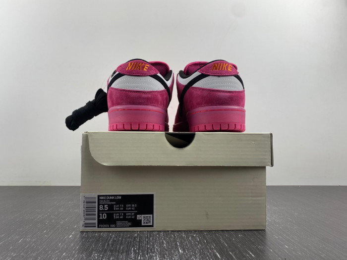 Powerpuff Girls x Nike SB Dunk Low “Buttercup” FZ8319-600
