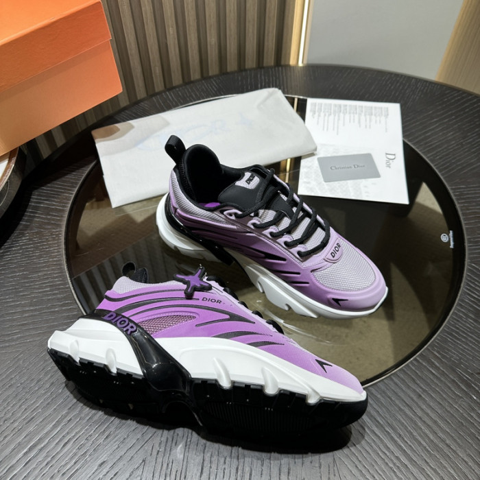 DIO* KAWS B33 SNEAKER