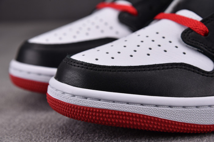 Air Jordan 1 Low OG “Black Toe” CZ0790-106