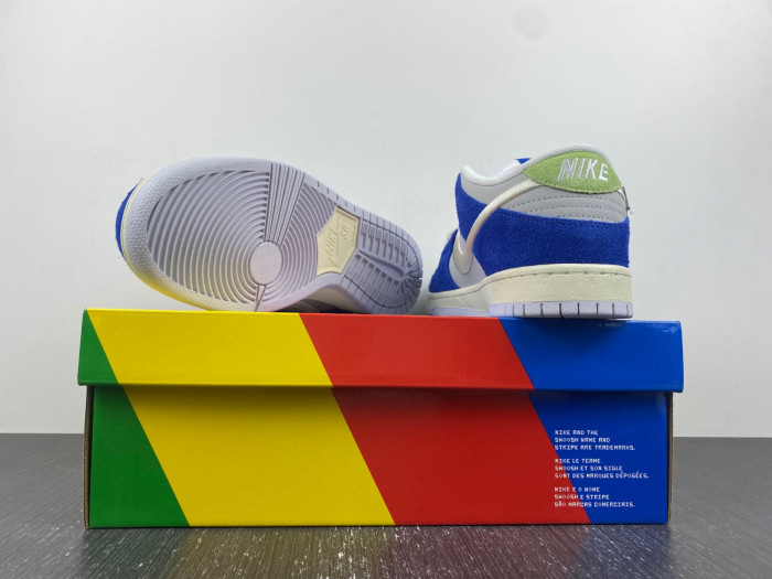 FLY Streetwear Nike SB Dunk Low DQ5130-400