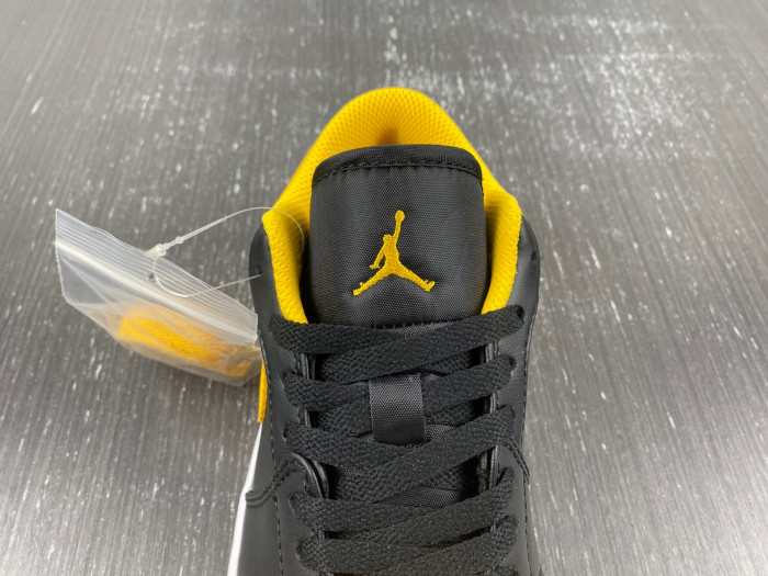 Air Jordan 1 Low “Yellow Ochre” 553558-072