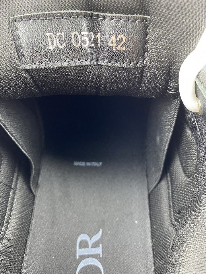 DIO B30 LowTop Sneaker