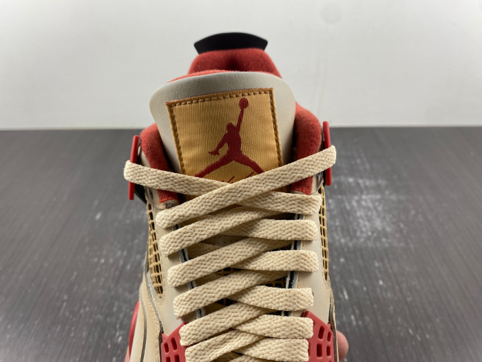 Air Jordan 4 Retro Charizard AQ9129-105