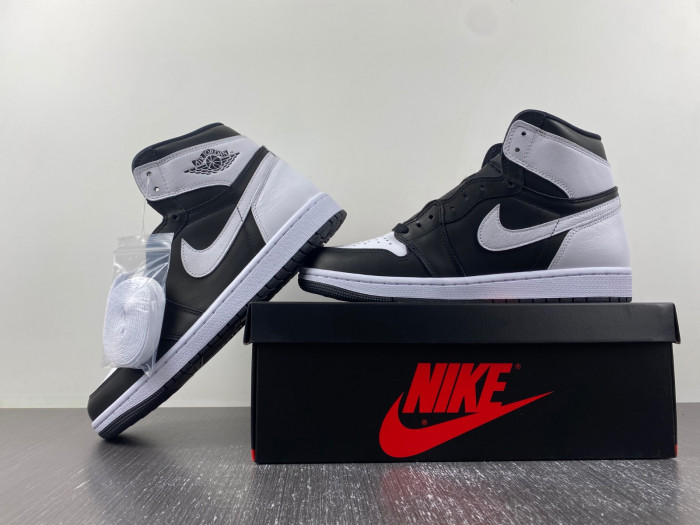 AIR JORDAN 1 BLACK WHITE DZ5485-010