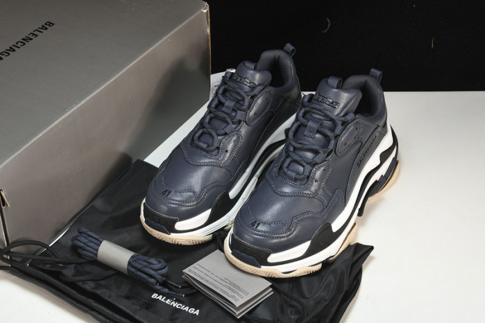 BLCG SNEAKER TRIPLE.S.