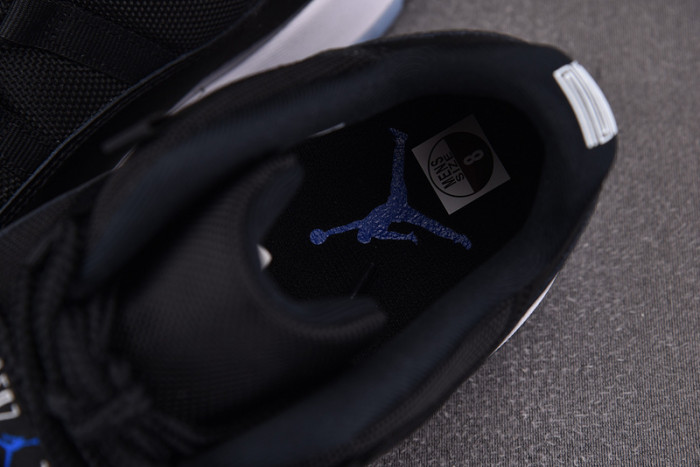 Air Jordan 11 Low 